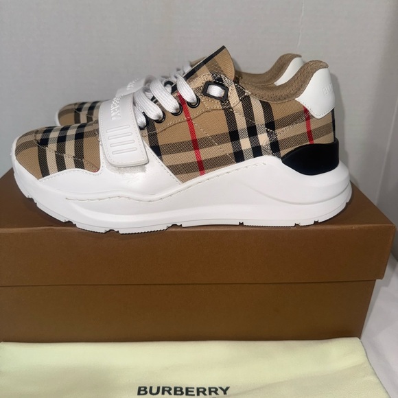 Burberry Beige and White Check Sneakers - Picture 6 of 13